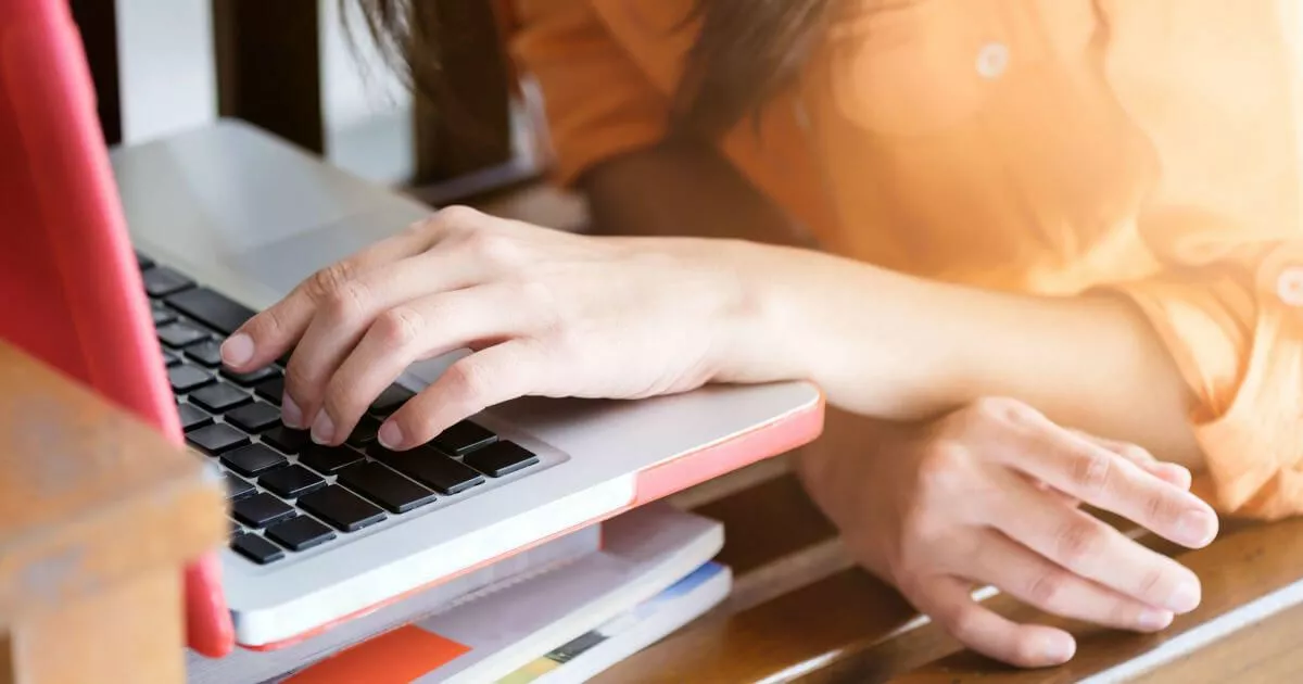 Imagen: Eliminar o esconder filas en blanco de Google Sheets